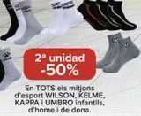 Oferta de En TODOS los calcetines de deporte WILSON, KELME, KAPPA y UMBRO de infantil, hombre y mujer  en Carrefour