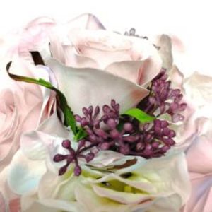 Oferta de Ramo de Rosas Hydrangea por 15€ en Laura Ashley